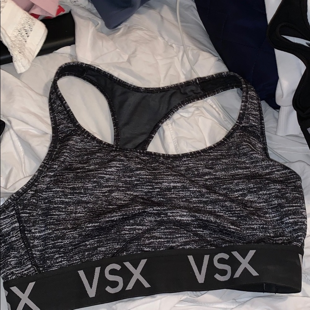 A vsx sports bra